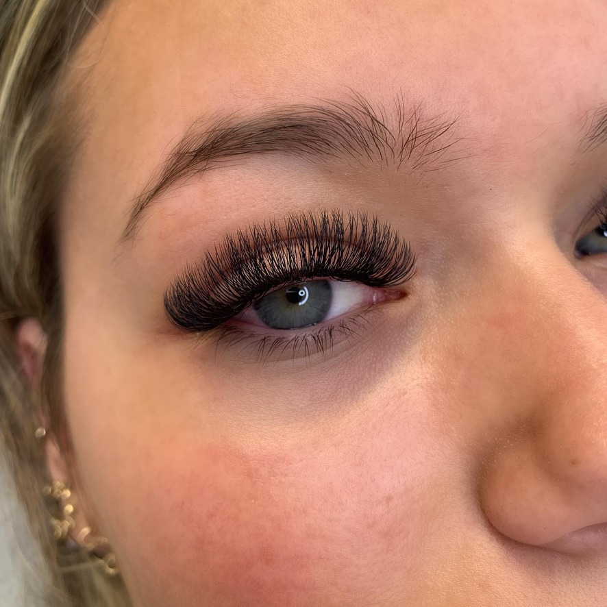 B96F78D 6534 40AA 8285 9E915633B4C5 1 105 c — eyelash extensions service
